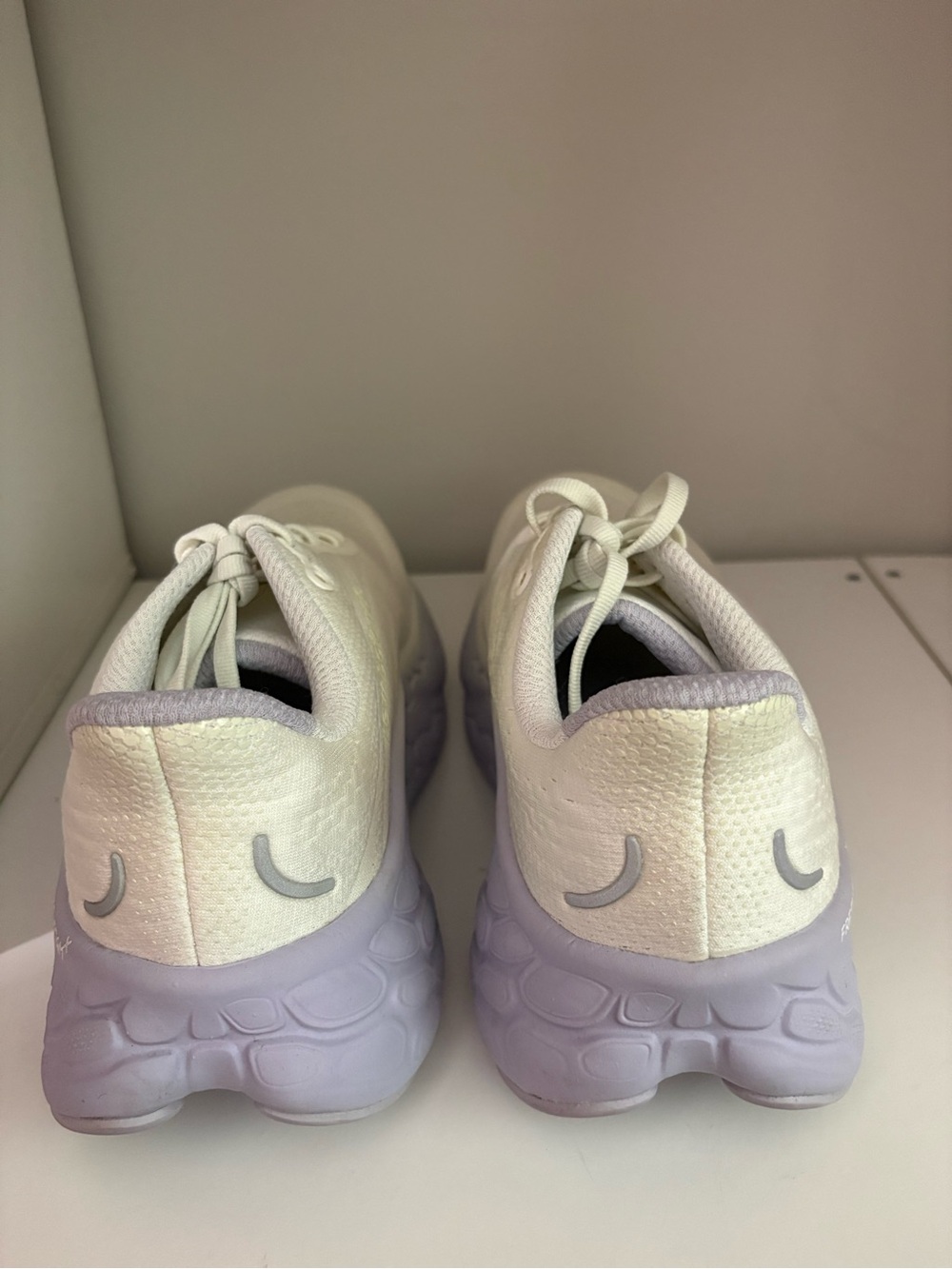 New Balance Women/Men Athletic Shoes - White - Picture 3 of 6
